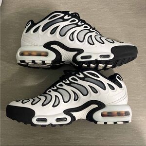 Nike Air Max Plus Drift